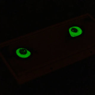 pimedas helendavad silmad trukitud uv kohtlakiga