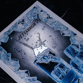 reljeefne uv kohtlakk vee ja jääkuubikute iminatsioon